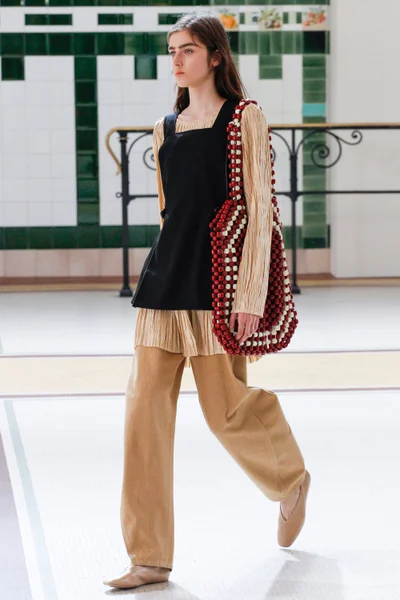 Look 6